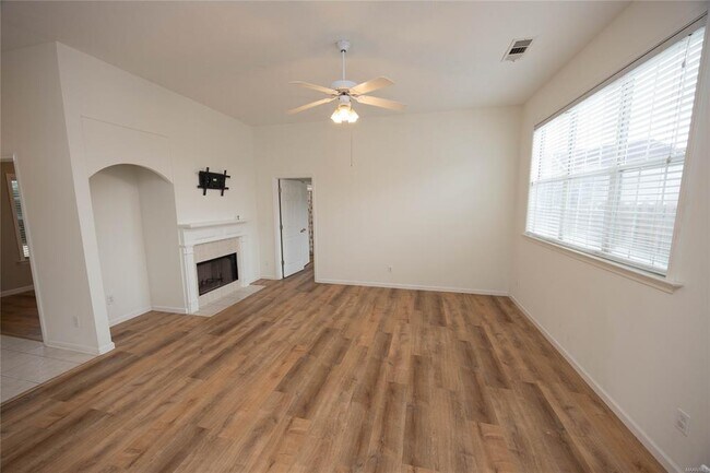 Foto del edificio - 8824 Stoneridge Pl