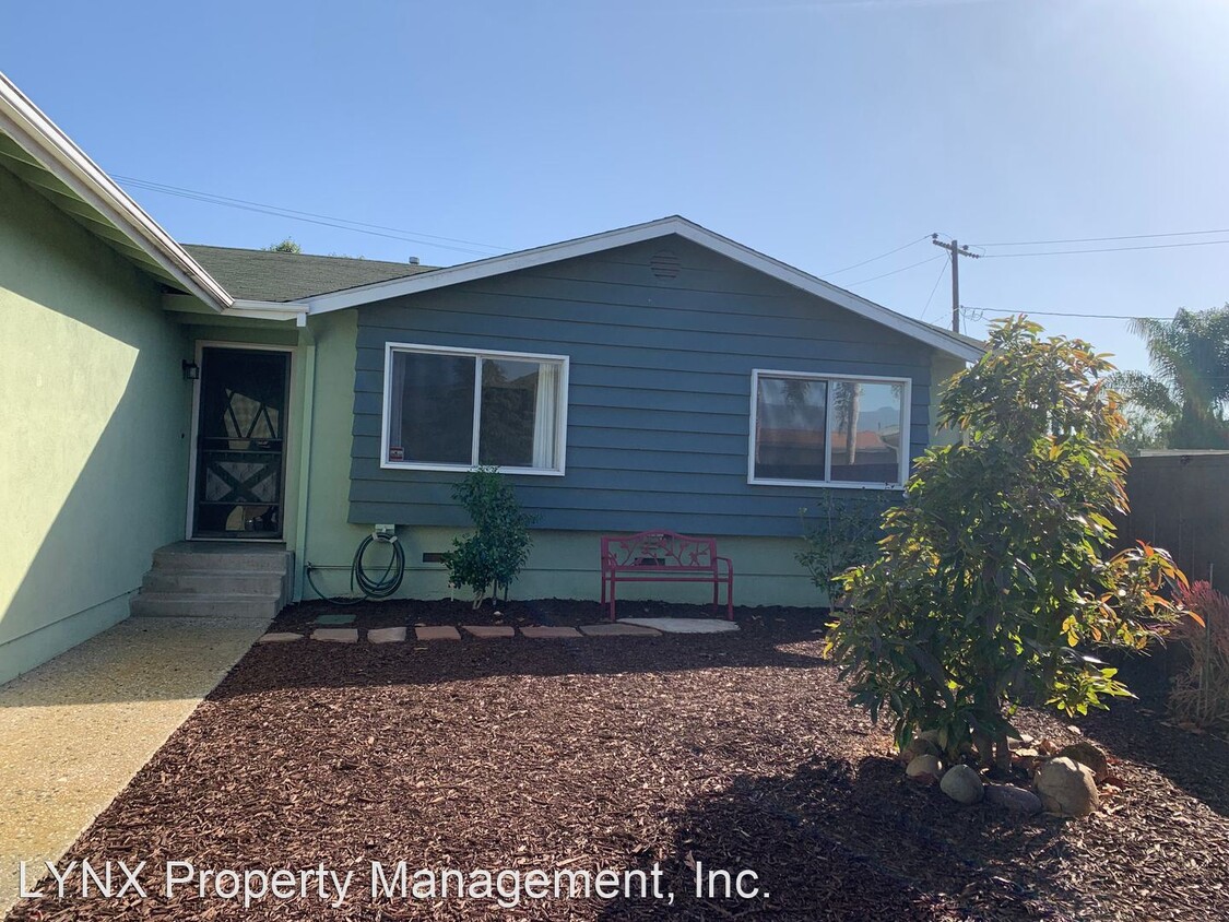 Foto principal - 4 br, 2 bath House - 885 Perry Court