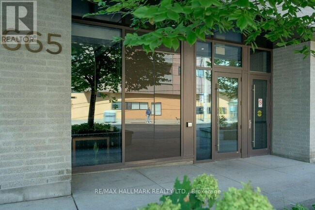Photo du bâtiment - 665-665 Kingston Rd
