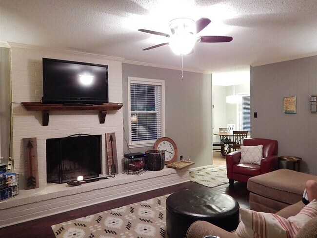 Foto del edificio - 461 Dove Valley Rd