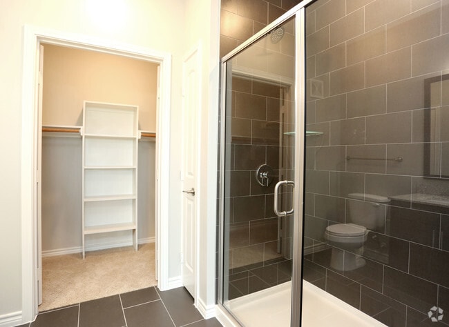 Interior Photo - Oxford At Lake View
