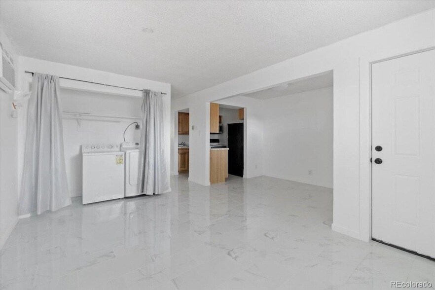 Foto principal - 214 S Ingalls St