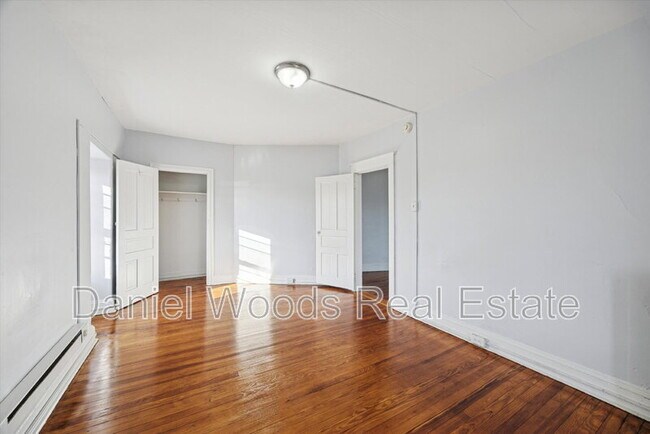 Foto del edificio - 330 Kerlin St