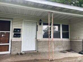 Building Photo - 1507 W Phelps St
