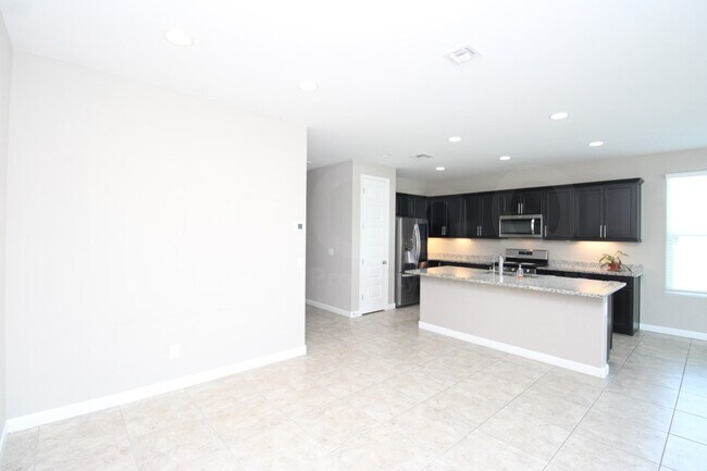 Foto del edificio - 714 W Hartford Ave