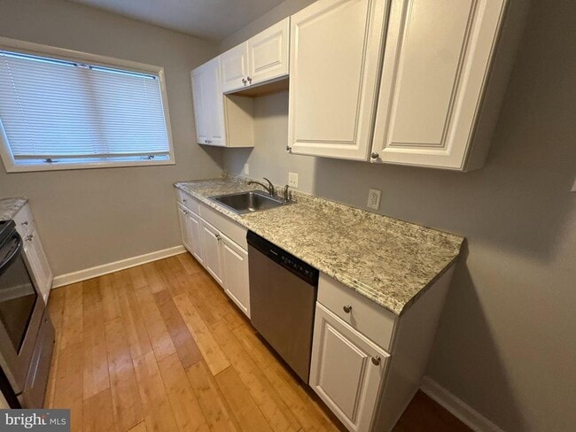 Building Photo - 43 S Main St