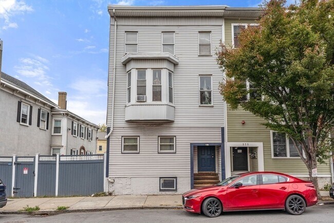 Foto del edificio - 377 Dorchester St