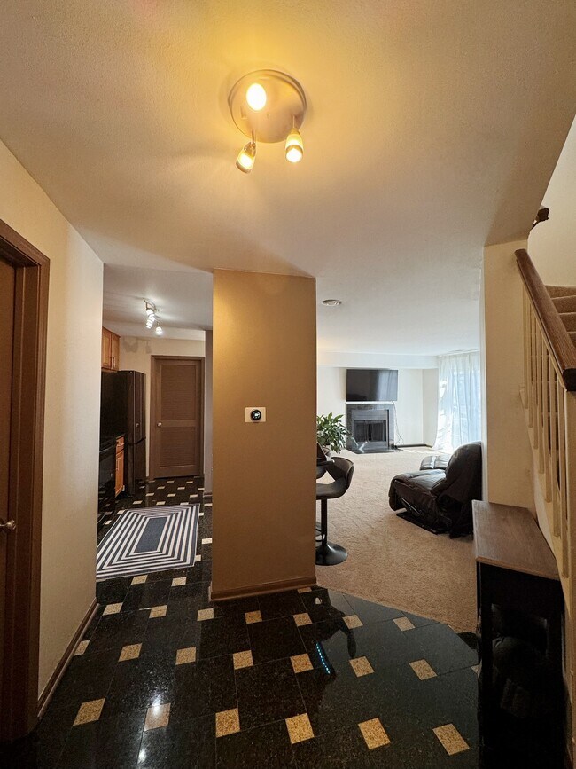Foto del edificio - 108 White Oak Ct
