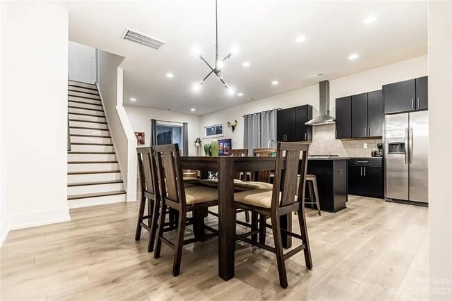 Building Photo - 4115 Merlane Dr