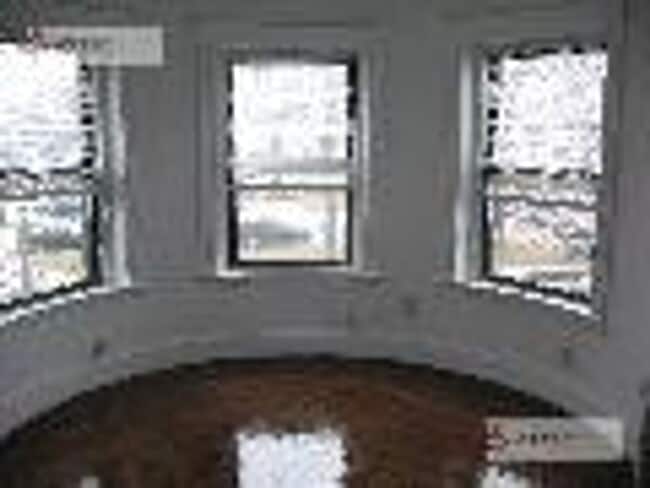 Photo - BU Housing - 4Bed 1.5Bath in Brookline - 9/1/26 (H&HW Included - Parking Available) Apartment