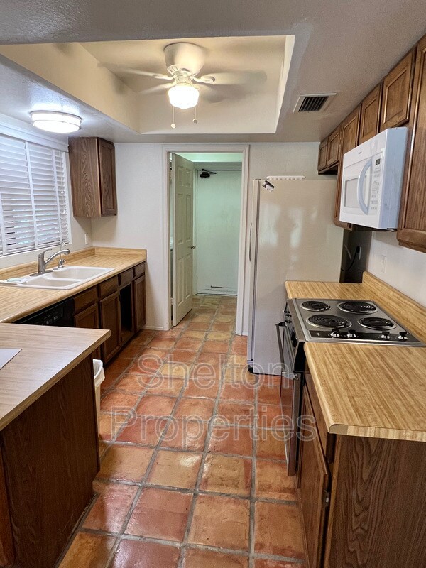 Foto del edificio - 18942 N 96th Ln