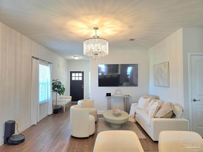 Foto del edificio - 7011 Brylington Blvd