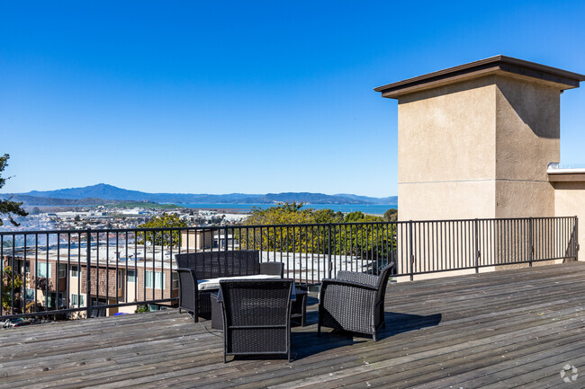 Rooftop - Westridge at Hilltop Apartments