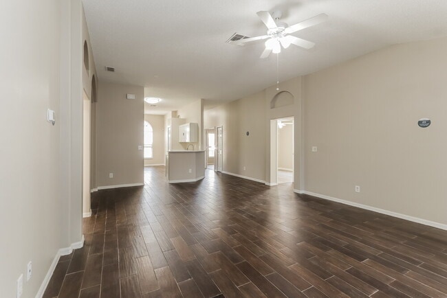 Foto del edificio - 19009 Weatherstone Dr
