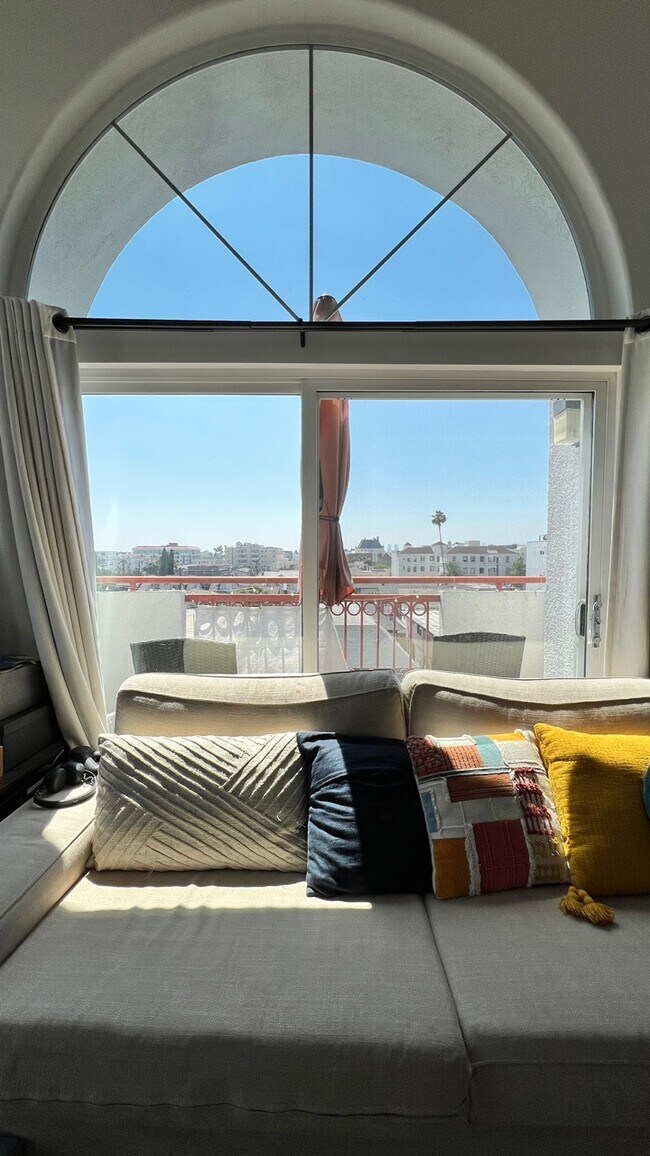 Foto del edificio - 908 S Ardmore Ave