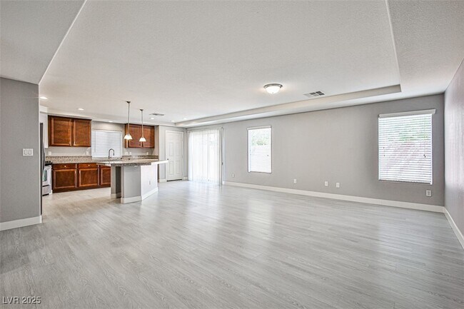 Building Photo - 6688 Metronome Ct