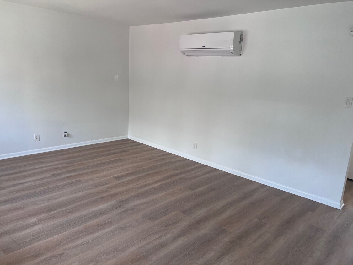 Foto del edificio - 425 Gorge Rd