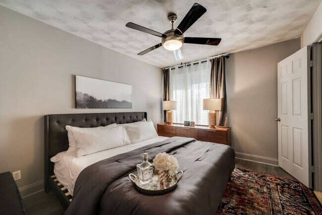 Foto del edificio - 6011 Gaston Ave