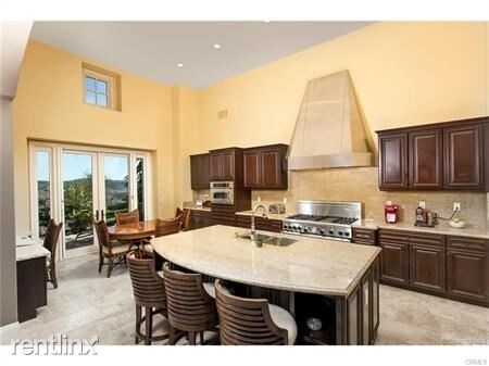 Building Photo - 2 Coral Cay