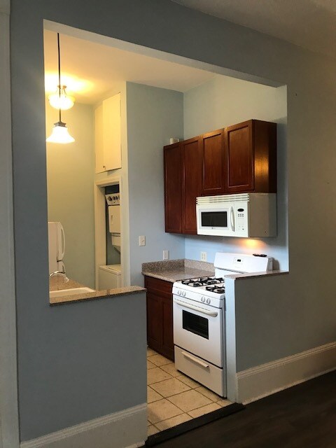 Foto del edificio - 816 Roosevelt Pl