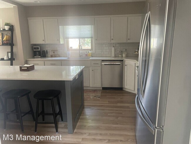 Foto del edificio - 3 br, 3 bath House - 15368 Nicholas Street