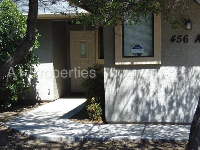 Building Photo - 456 W Perkinsville Rd