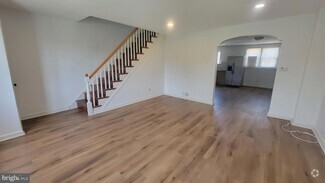 Building Photo - 2129 Longshore Ave