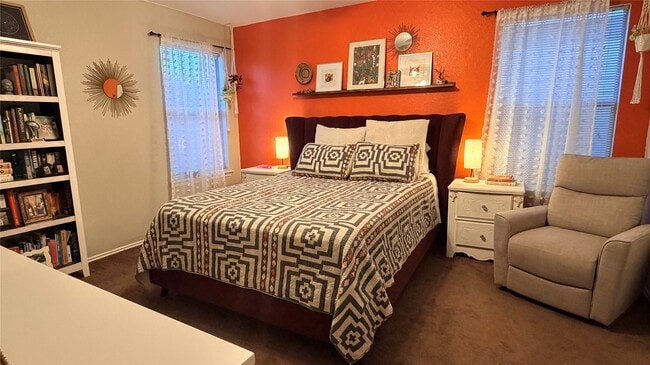 Building Photo - 12006 Madison Oak St