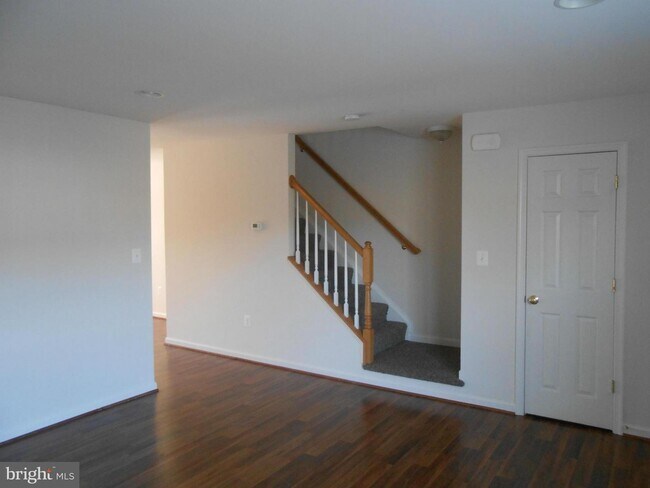 Foto del edificio - 209 Eastside Ln