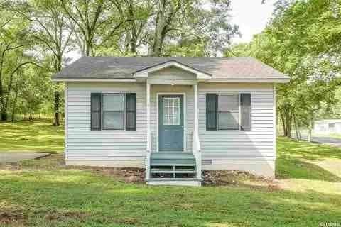 Building Photo - 683 Amity Rd