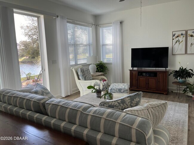 Building Photo - 113 Hagge Dr