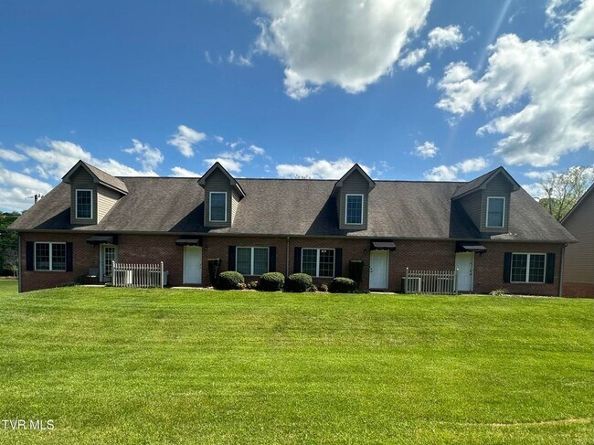 Foto del edificio - 2108 Pleasant View Dr