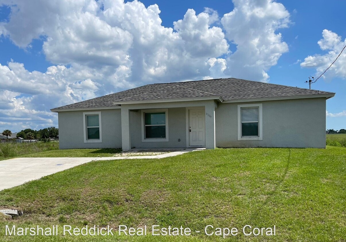 8309 Lena Ct, LaBelle, FL 33935 House Rental in LaBelle, FL