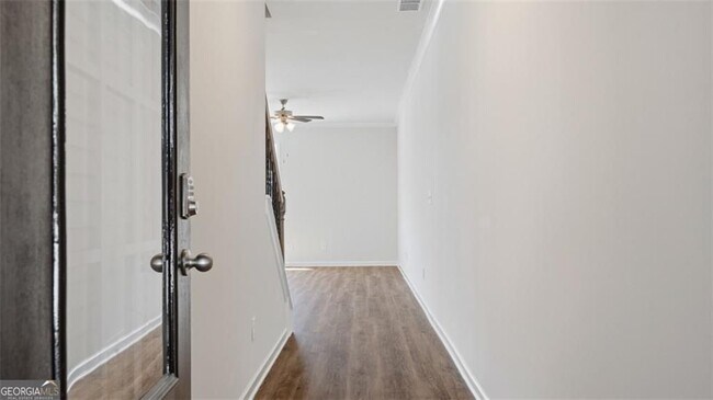 Foto del edificio - 1404 Gray Br Dr