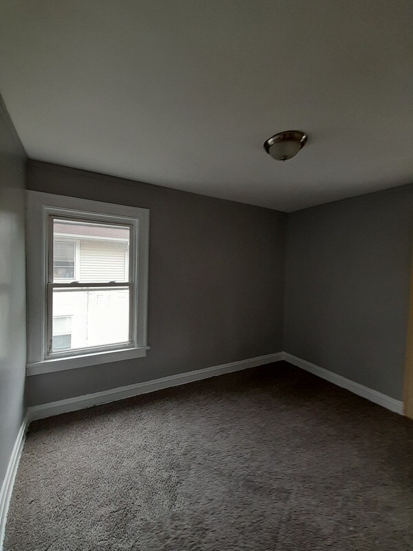 Foto del edificio - 12614 Thornhurst Ave
