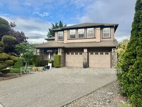 Building Photo - 17617 32nd Ave SE