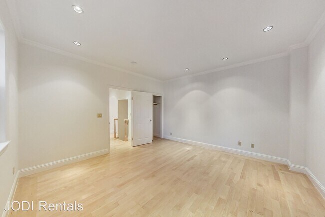 Foto del edificio - 4 br, 4 bath House - 41 Santa Monica Way