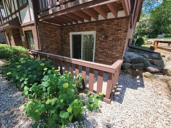 Building Photo - 26 Mesa Ct