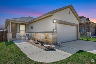 Building Photo - 141 Tucana St