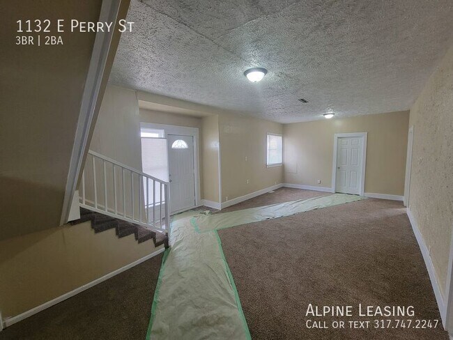 Building Photo - South Indy 3BR/2BA House w/Garage!