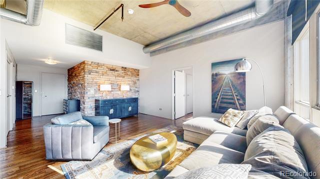 Foto del edificio - 2000 Little Raven St