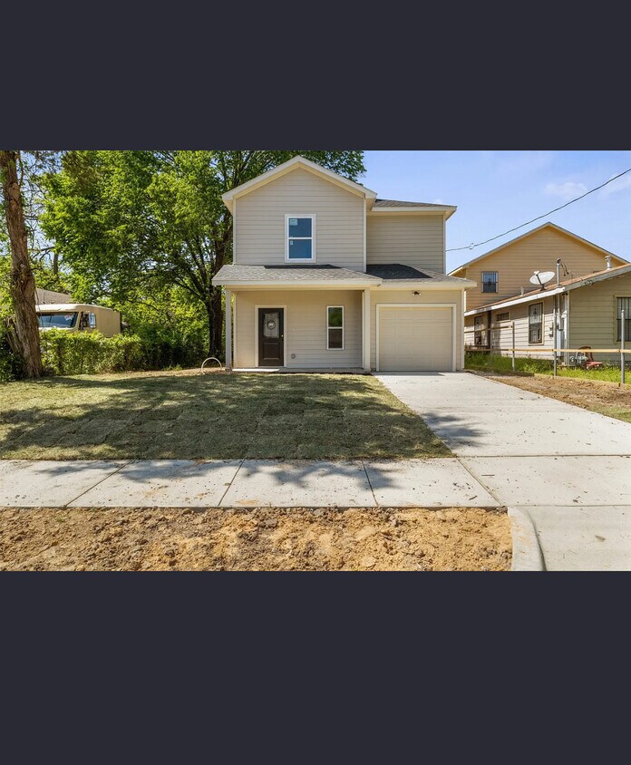 Foto principal - 3315 Rutledge St