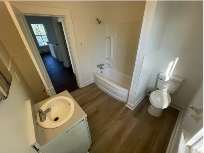 Building Photo - 2932 Langhorne Rd