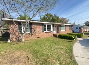 Building Photo - 6513 Somerset Dr