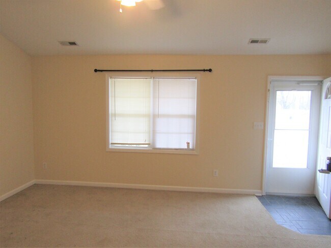 Foto del edificio - 205 Stag Ct