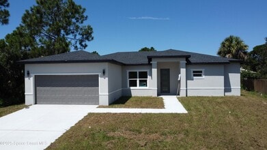 Building Photo - 2862 Pomello Ave SW