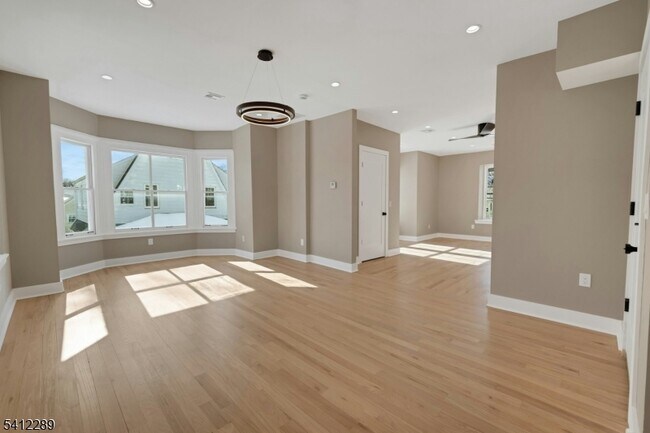 Foto del edificio - 49 Park Ave