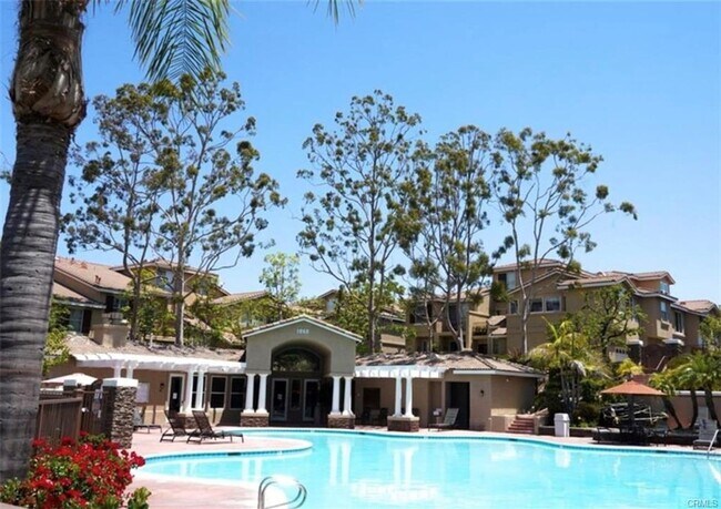 Foto del edificio - Adorable Condo in Anaheim Hills *Coming Soon*