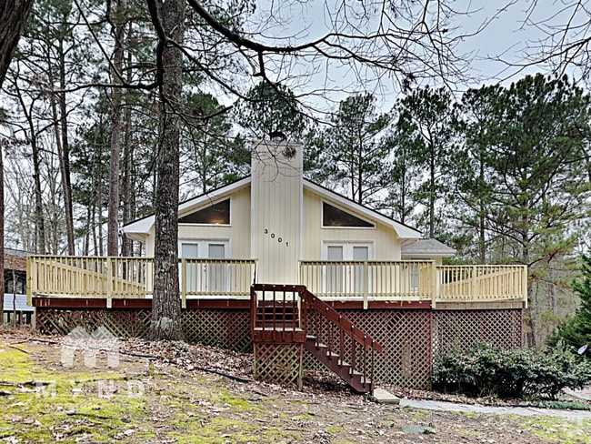 Building Photo - 13001 Lakeview Pkwy