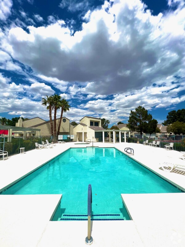 Canyon Gate Master Apartments for Rent with Hardwood Floors Las Vegas